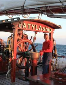 Imagen secundaria 2 - Historic training ship sails into Malaga to open its decks to the public