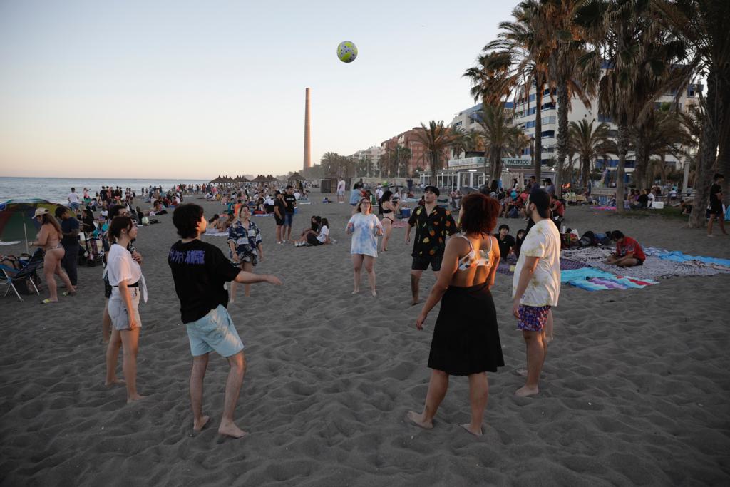 From Manilva to Maro, groups of families and friends celebrated the shortest night of the year around the bonfire.