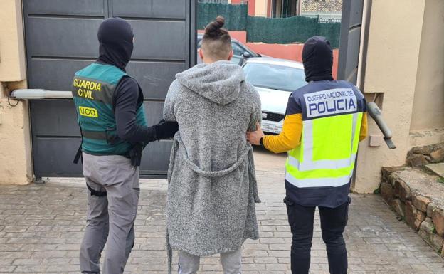 Watch as police smash a Marbella-based gang supplying fuel for boats used by drug traffickers