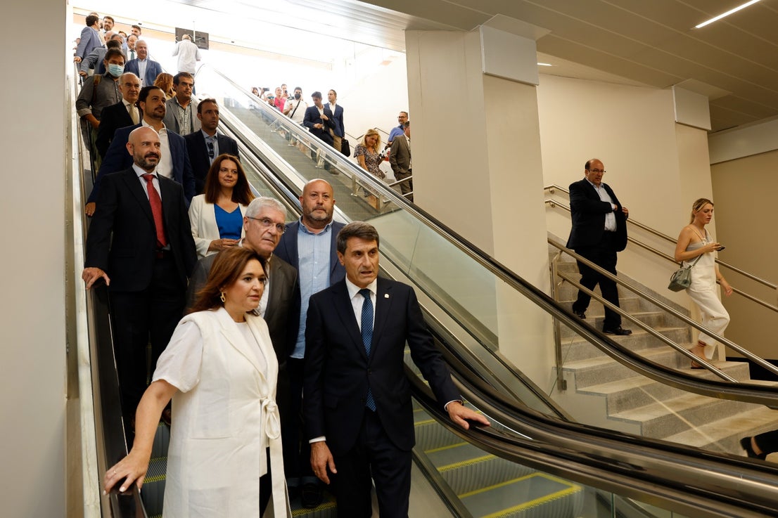Officials at the opening of the new Cercanías station in the centre of Torremolinos. 