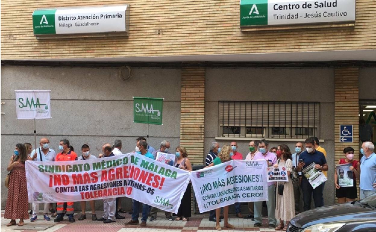 The demonstration on Monday at the Jesús Cautivo Health Centre in Malaga. 
