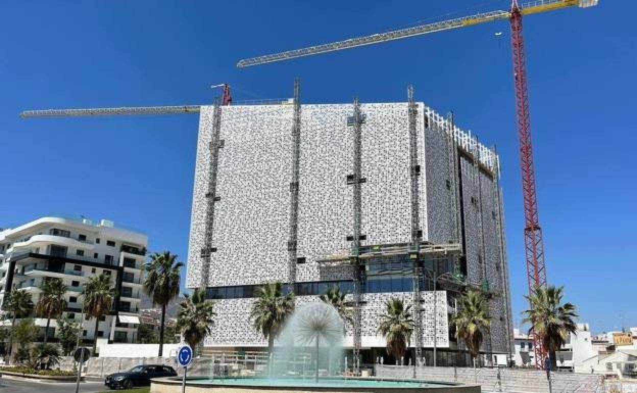 Work to the new town hall building is expected to be finished by the end of this year 