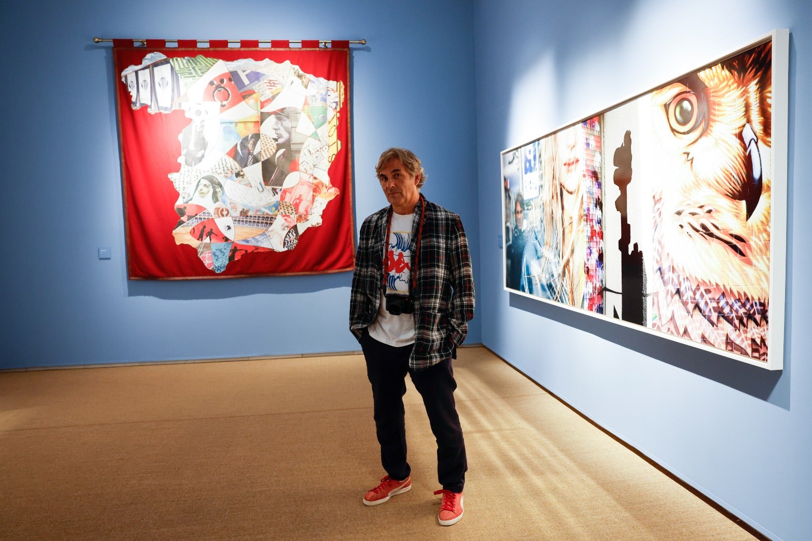 Hubertus von Hohenlohe with Emilia Garrido, at his exhibition in the Episcopal Palace. 