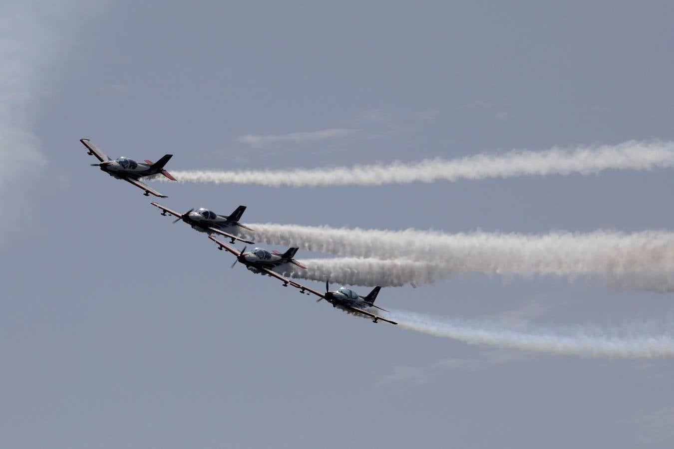 From the early hours of Sunday morning the Torre del Mar beach, on the the Costa del Sol, was full of people waiting to see what is already recognised as one of the best air festivals in Europe. 