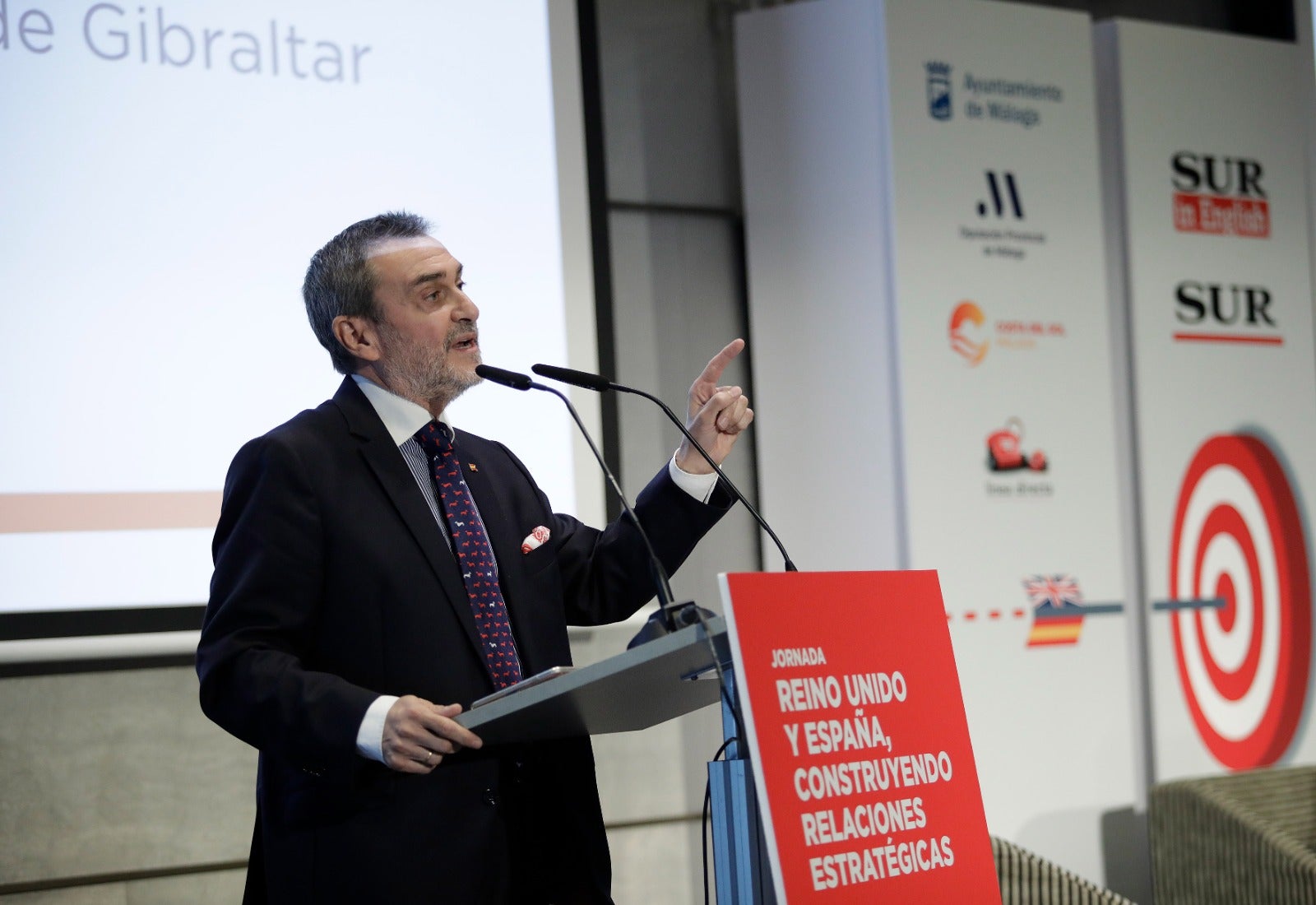 Experts in the fields of economy, tourism, commerce and education, among others, took part in the event organised by SUR