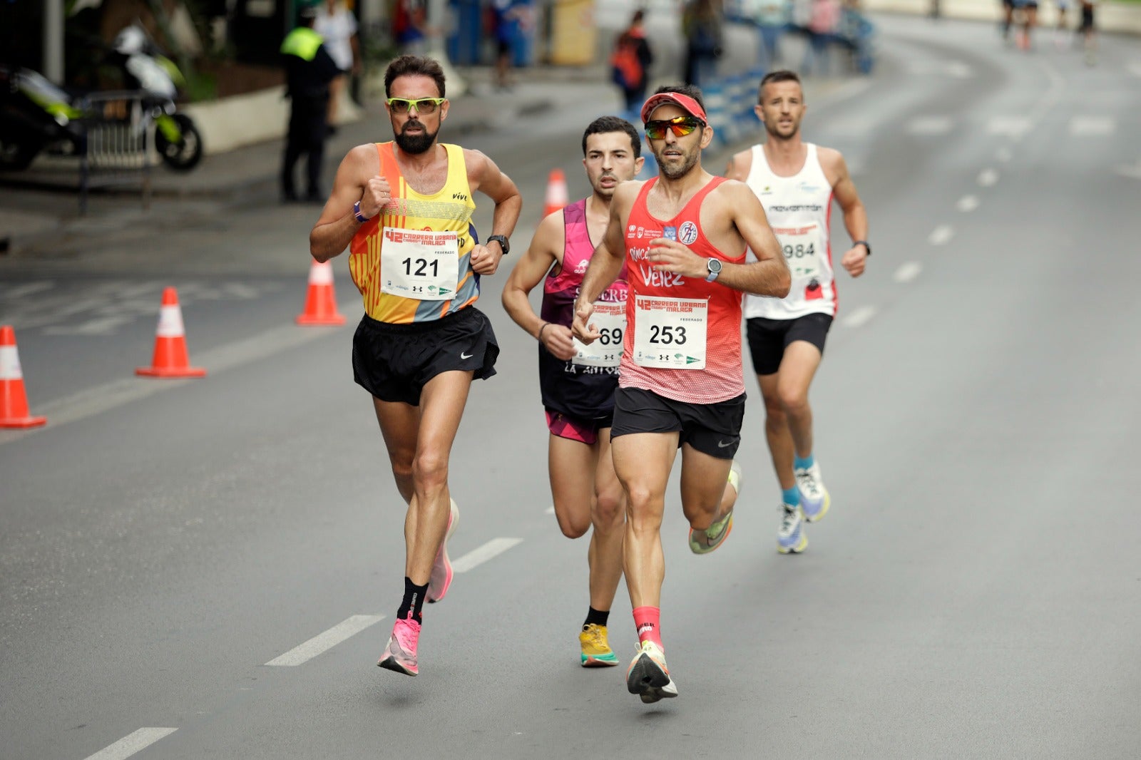 Nearly 10,000 athletes took part in the 42nd Carrera Urbana Ciudad de Málaga. 