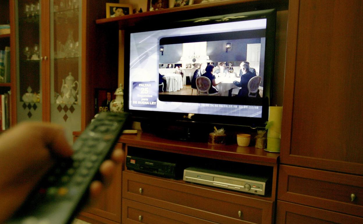 TVs are getting bigger. 