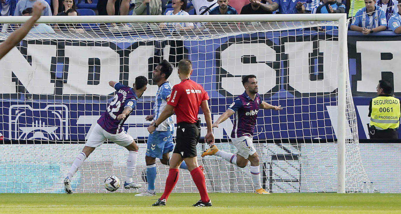 Eibar's Quique celebrates scoring the only goal of the game. 