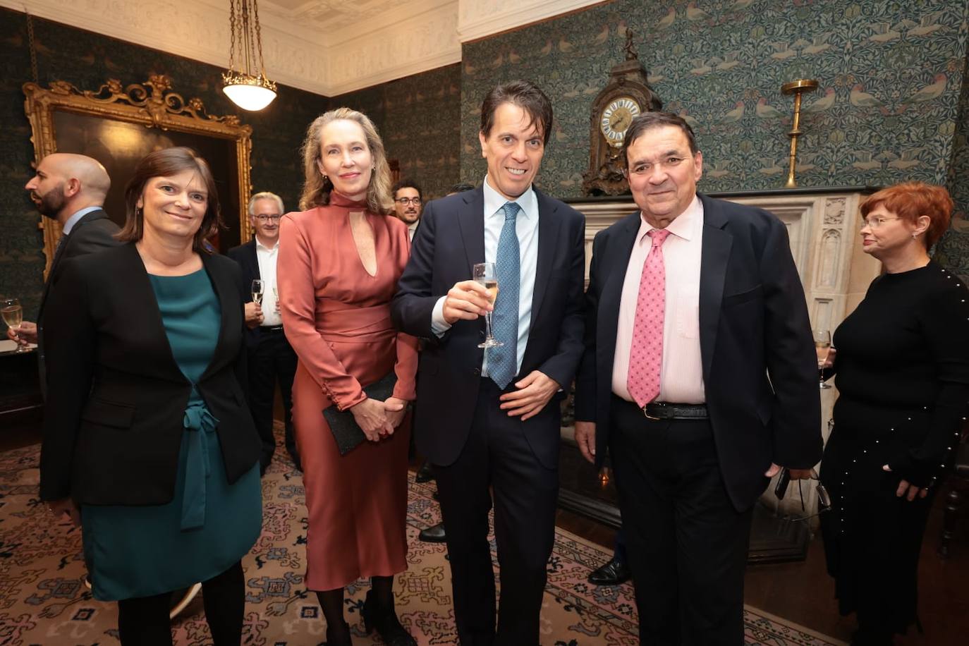 Authorities and travel professionals in London for the WTM got together at the annual SUR dinner last night