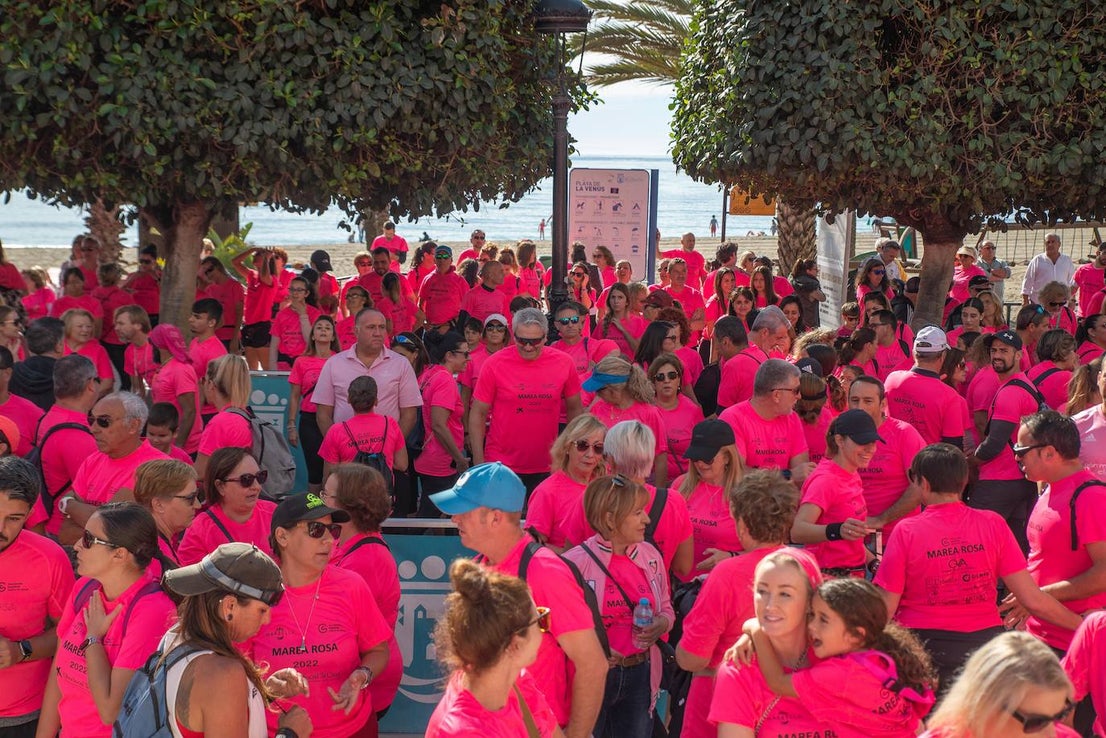 Wave of pink in Marbella as more than 3,000 take part in cancer awareness walk