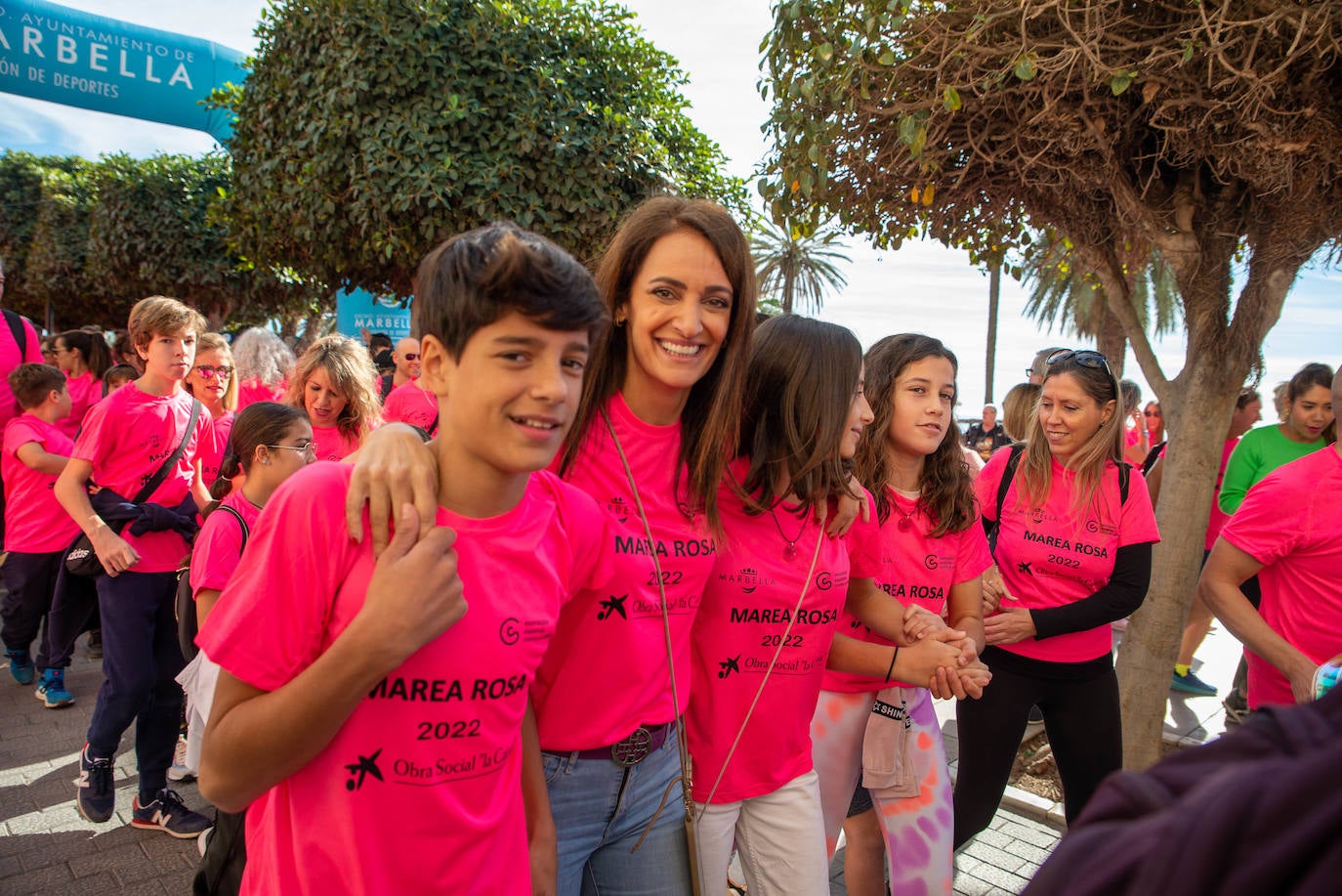 Wave of pink in Marbella as more than 3,000 take part in cancer awareness walk