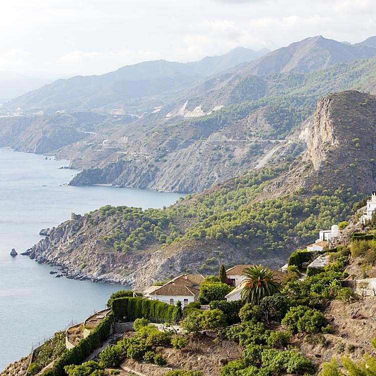 Spain's La Axarquía: mountain or sea view?