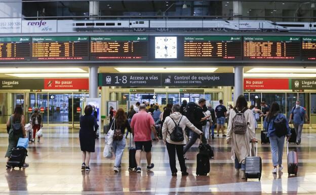 Half of AVE high-speed trains from Madrid to Malaga for Christmas Eve are already full