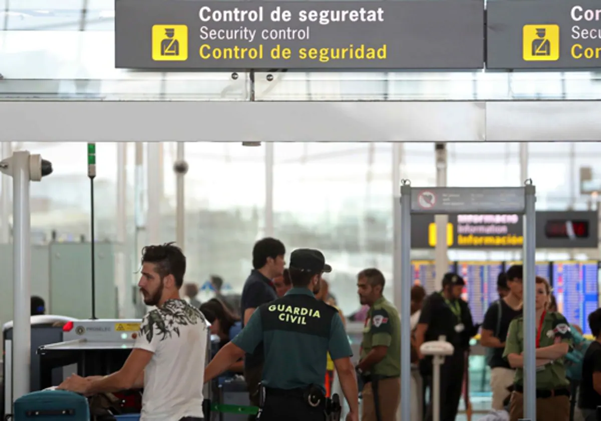 Aena reveals date for new scanners that will speed up airport security in Spain