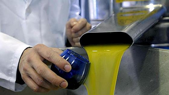 Health alert issued about some virgin olive oil being sold that is 'outside official control'