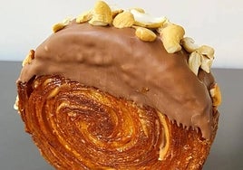 Cashew nut roll from Daza.