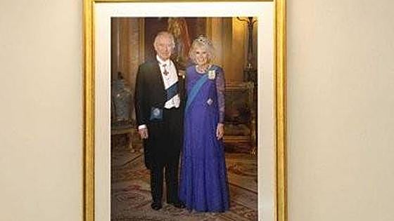 Royal portraits replaced in Gibraltar