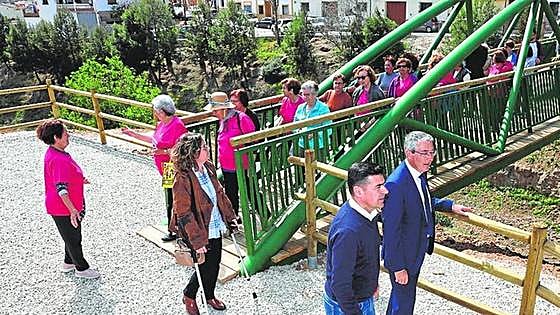 New footbridge connects Riogordo to Malaga province's Gran Senda walking route