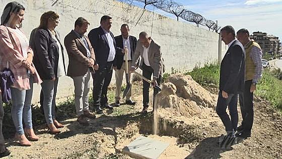 First stone laid on new footpath that will link Manilva town with the coast