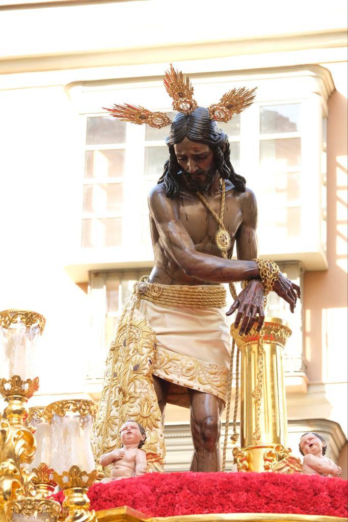 Holy Monday processions in the heart of Malaga, in pictures