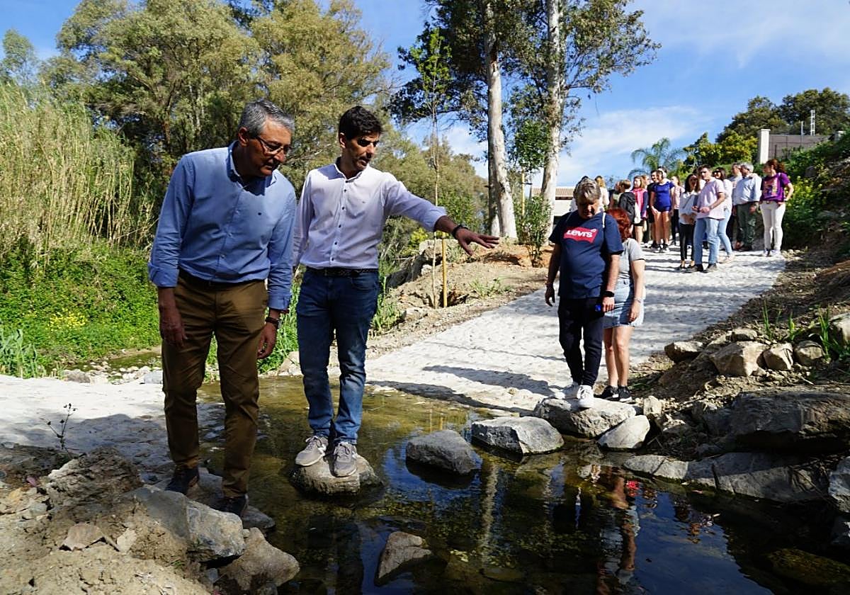 Francisco Salado (left) and Francisco Santos on the path last weekend.