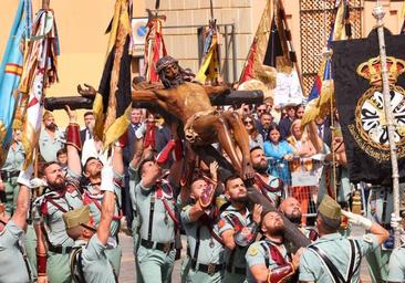 The arrival of the Legionnaires in Malaga, one of the most popular Holy Week events in the city