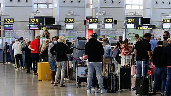 Woman arrested after threat to shoot planes down at Malaga Airport