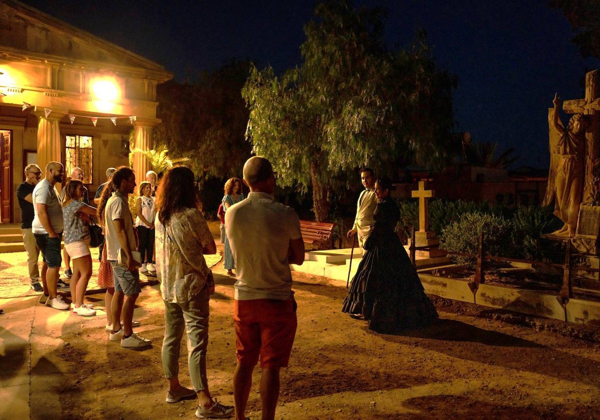 The English cemetery in Malaga launches new Shakespearean-style theatrical guided tours