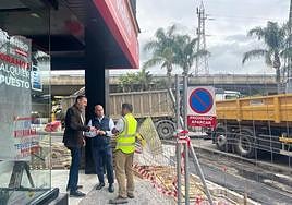 Councillor for Infrastructure and Works, José Carlos Martín (centre).