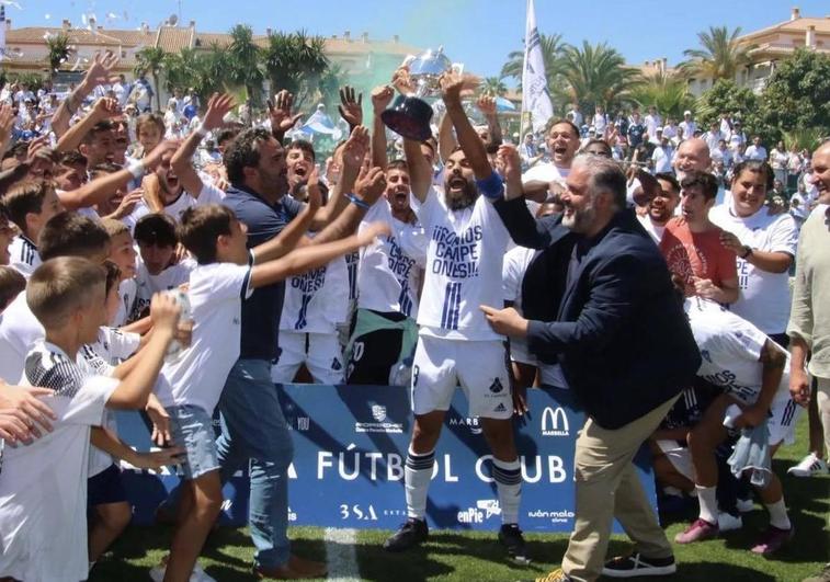 Marbella CF won the league and secured promotion this Sunday afternoon.