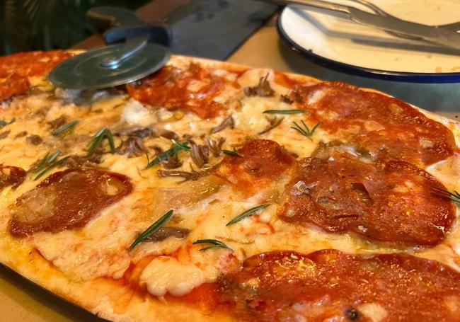 The Inferno Carnivora pizza is now served without flambéing, which was done as a "show" for diners.
