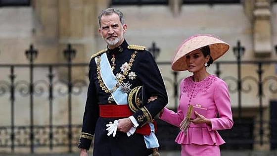 Spain's King Felipe and Queen Letizia, elegant among royals at the coronation of Charles III