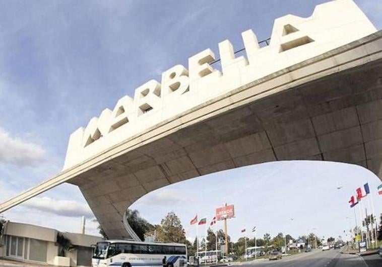 Police uncover online scam that forced foreigners to pay for immigration appointments in Spain