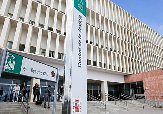 File image of the law courts in Malaga.