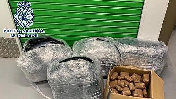 Police dismantle Mijas gang that hid drugs inside shipments of bed linen to Germany