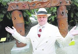 Xavier Vilató at the inauguration of the exhibition.