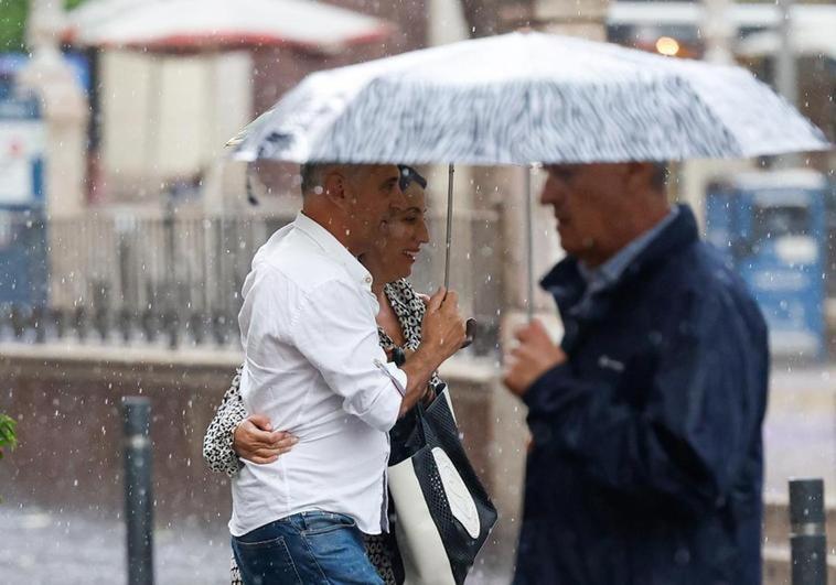 Yellow weather warnings activated for heavy rain and thunderstorms in Malaga province today