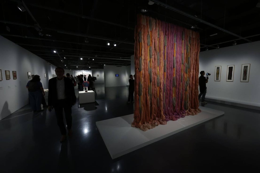 Travelling Threads at the Pompidou