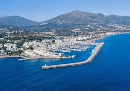 The luxury Marbella marina, Cívitas Puerto Banús.