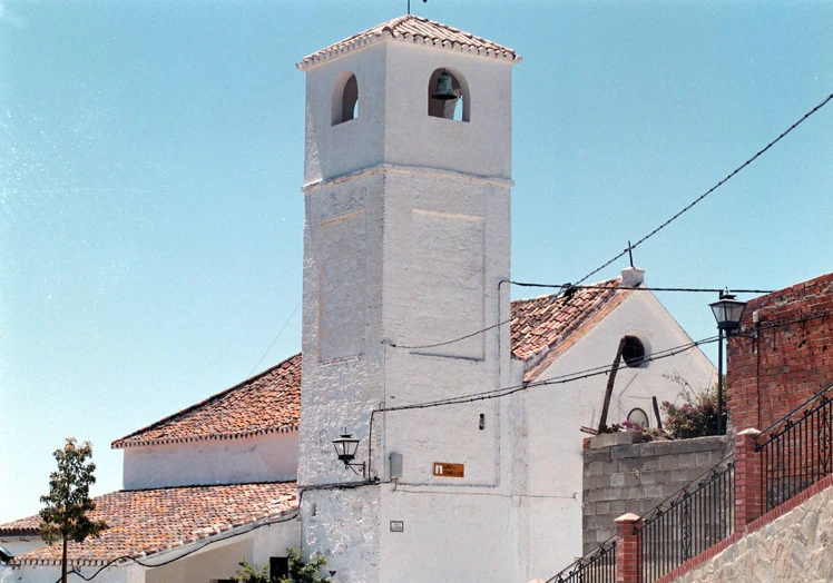 Imagen principal - Corumbela church, cateto bread, a traditional wood-fired oven