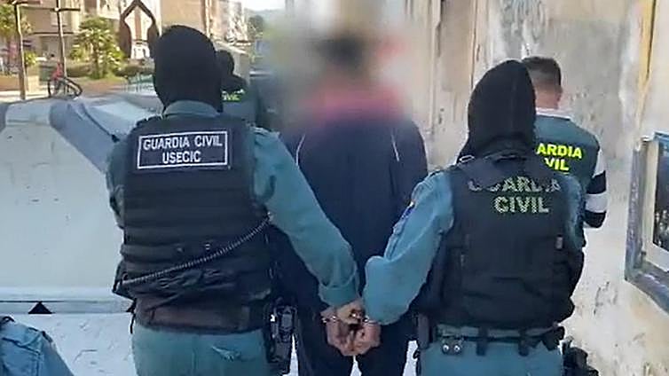 Gang members that threatened drivers with AK-47 assault rifle on A-7 motorway in Malaga are arrested