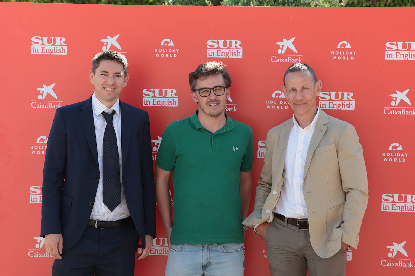 SUR in English celebrates international business