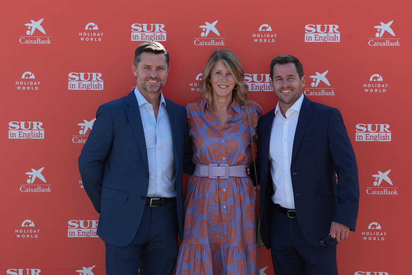 SUR in English celebrates international business