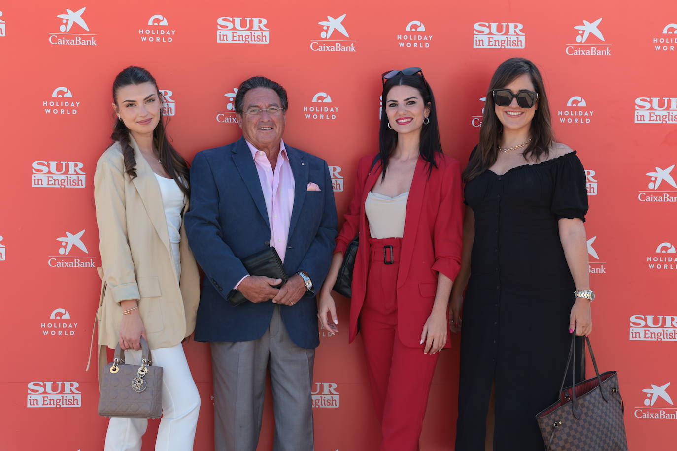 SUR in English celebrates international business