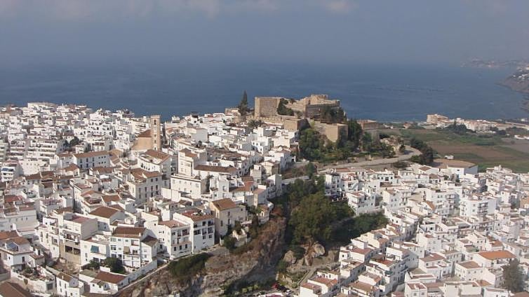 Salobreña: a strategic island abundant with salt