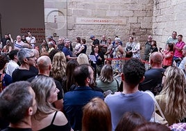 Reading of the workers' manifesto during the strike last Friday at the Picasso Museum in Malaga.