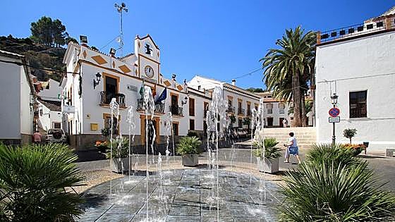 The 'tax haven' village in the Serranía de Ronda where thousands of cars are registered every year