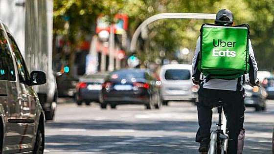 EU agrees on a European 'riders' law' but Spain abstains from the vote
