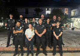 Anouk Bröhl (front, second left) with fellow officers.