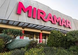Fire forces evacuation of part of Miramar shopping centre in Fuengirola